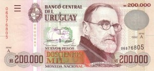 200000 پزو اروگوئه
